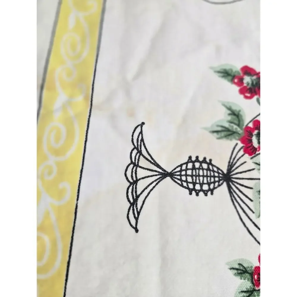 Vintage 60s Cottagecore Floral Tablecloth Retro Farmhouse Kitchen Decor 44x47.5